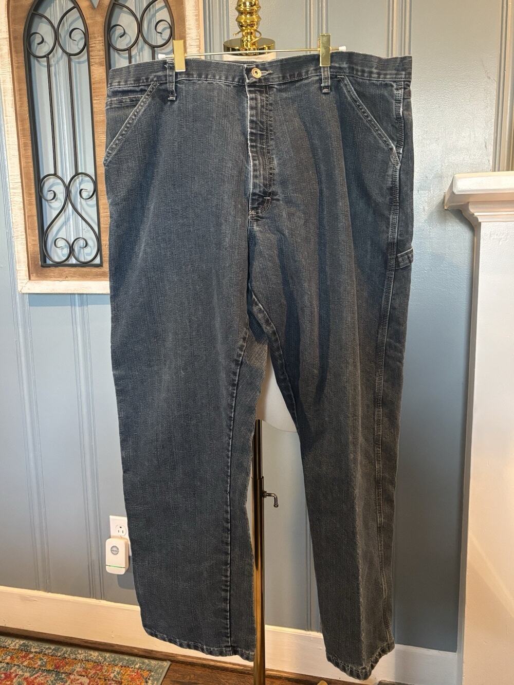 Wrangler Men's Hero Medium Wash Straight Leg Relaxed Carpenter Blue Jeans 40x32